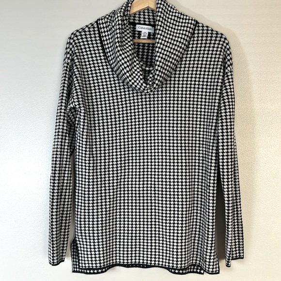 Calvin Klein Turtleneck Oversized Sweater - Picture 1 of 8